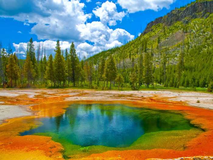 Yellowstone park national visit must lifetime once yellow montana stone parque usa wyoming nacional idaho america parks sites earthquake rattled